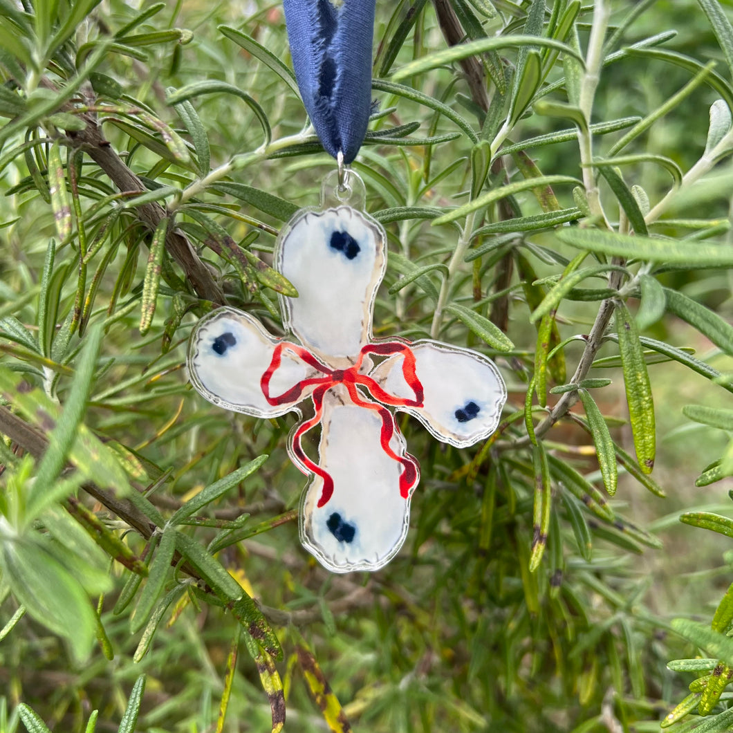 OYSTER CROSS ORNAMENT